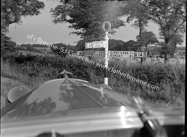 MODERN 'MOTOR' SIGN POST NEAR GILLINGHAM